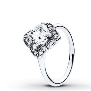 Crystalized Floral Fancy Ring